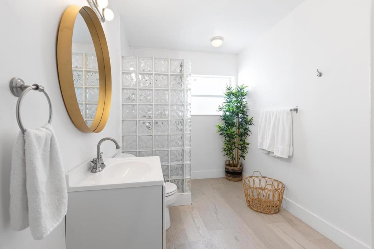 Dreamy 1-Bedroom Apt Walking Distance To Las Olas Форт-Лодердейл Экстерьер фото